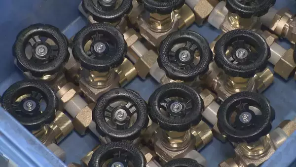 「中国が｢レアアース｣など“輸出規制” 1年間輸入ストップなら失業者216万人 安定確保の支援策 選挙で成立に遅れも ｢選挙中だから対応遅れますは“無責任”｣」の画像