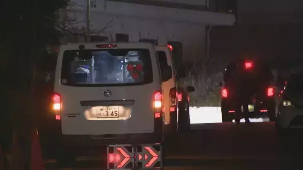 「男性（35）が路上で背中を刺される 犯人は逃走 警察が殺人未遂の疑いで行方追う」の画像