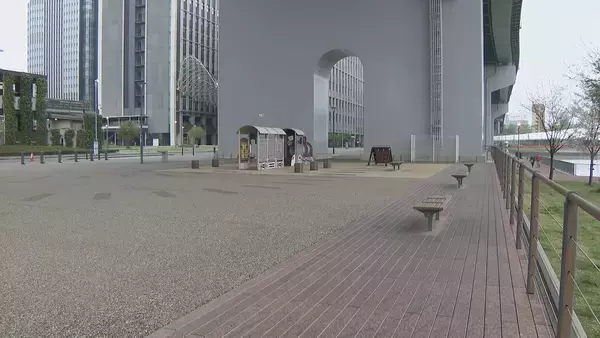 警察から逃走していた男子中学生の自転車が市営バスと衝突…計３人が軽傷　名古屋・中村区