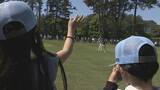 「子どもたちがプロゴルファーのプレーやテレビ中継の裏側を見学 「中日クラウンズ」の会場でジュニア観戦ツアー 愛知・東郷町」の画像1