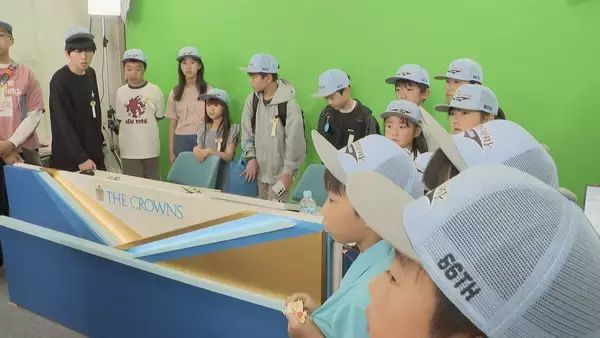 「子どもたちがプロゴルファーのプレーやテレビ中継の裏側を見学 「中日クラウンズ」の会場でジュニア観戦ツアー 愛知・東郷町」の画像