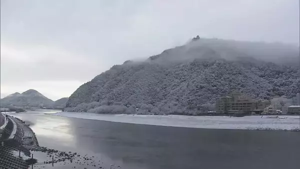 「東海各地で大雪　白川村では積雪1メートル27センチ観測　大雪のピークは越えたとみられる」の画像