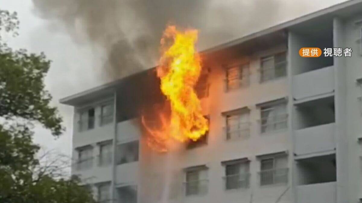 「爆発音がして黒い煙が…」5階建て共同住宅の4階で火事 1人死亡 5階の部屋に住む女性2人が煙吸って搬送 愛知・豊明市