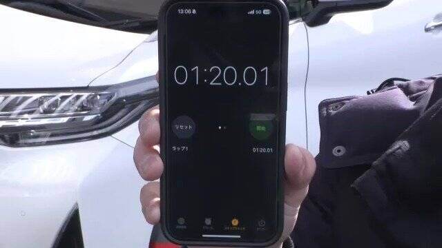 名古屋でも積雪か ｢急いで慌てて…｣ カー用品店に駆け込み続々 取り付けやすい布製チェーンの需要増 冬用タイヤの交換に来た人も