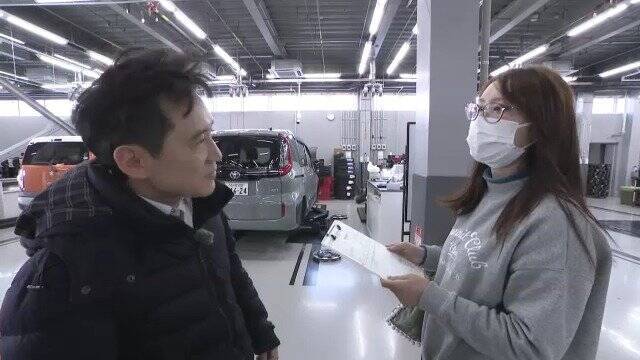 名古屋でも積雪か ｢急いで慌てて…｣ カー用品店に駆け込み続々 取り付けやすい布製チェーンの需要増 冬用タイヤの交換に来た人も