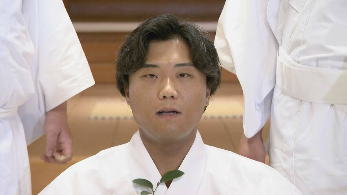 国府宮はだか祭 “神男”の26歳会社員 眉毛以外の毛を剃って“生まれたままの姿”に ｢より一層気が引き締まる思い｣ 愛知･稲沢市