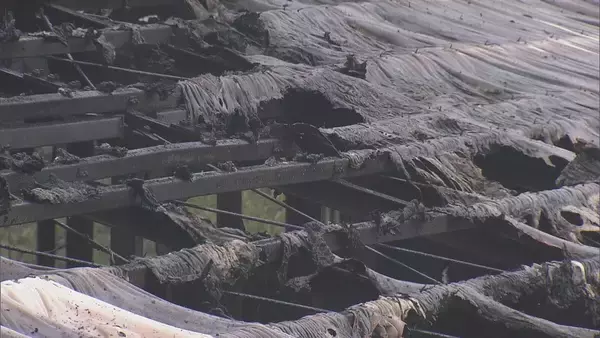 「｢火が出ている｣ と119番通報 牛舎で火事…3棟のうち1棟が焼ける 牛は１週間前から“不在”で無事 三重･大紀町」の画像