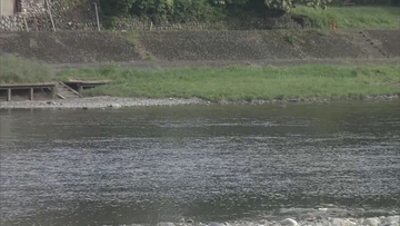 長良川で1人でアユ釣り中に流されたか 50代くらいの男性が救助されるも心肺停止 岐阜・美濃市の「美濃橋」から約400メートル下流