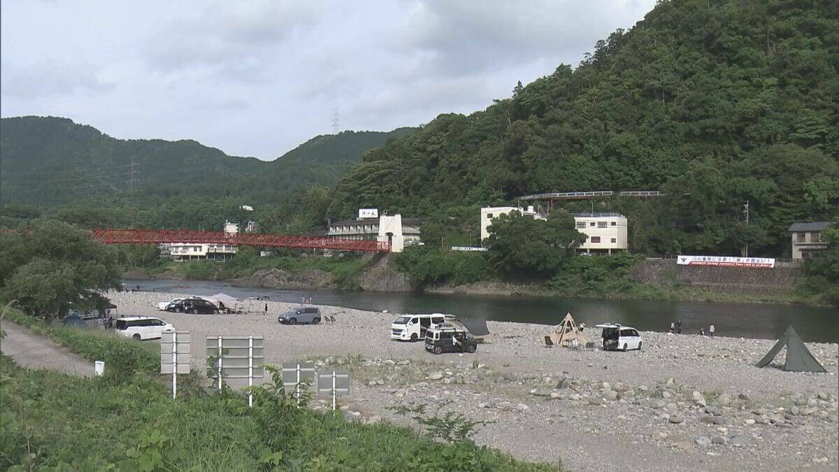 長良川で1人でアユ釣り中に流されたか 50代くらいの男性が救助されるも心肺停止 岐阜・美濃市の「美濃橋」から約400メートル下流
