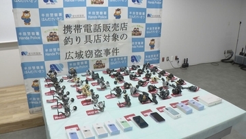 携帯ショップの窓ガラスを割って侵入…スマホ83台･915万円相当を盗んだ疑い 21歳男ら3人を逮捕 周辺で“出店荒らし”相次ぐ 愛知