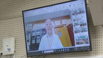 体育館にエアコンなく… 終業式はオンライン形式に 児童は教室から参加 ｢素敵な夏休みを｣ 名古屋の小学校