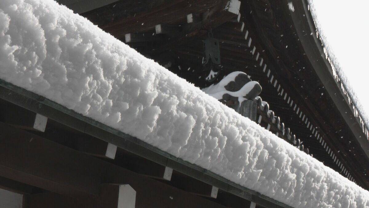 【大雪情報】名古屋で今季初の積雪  東海地方は平野部でも大雪に 岐阜市で最大11センチ 高山市で20センチ 白川村で61センチの積雪 岐阜で47件のスリップ事故