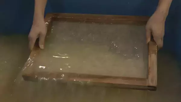 「｢世界にひとつだけの卒業証書｣ 約800年前から受け継がれる“山中和紙”を小学6年生が手作り 故郷に誇りをもって 岐阜･飛騨市」の画像