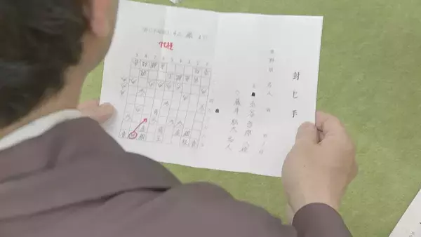 両者スローペースで… 藤井聡太六冠(23)白星発進なるか 糸谷哲郎八段(37)が挑む名人戦第1局2日目 9日夜決着見込み