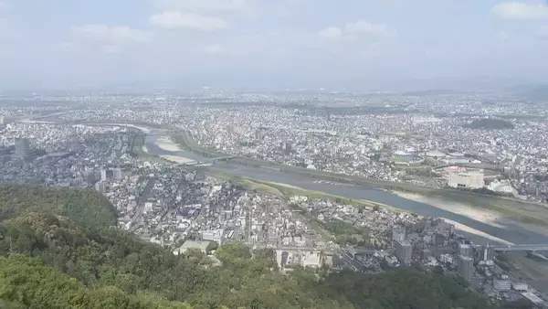 「｢岐阜城｣耐震化工事のため“お色直し” 1年半休館 “山城”に資材運ぶ全長600メートルのロープウェーが作られていた【大石邦彦解説】」の画像