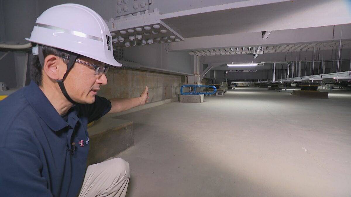 熊本地震でぐにゃりと曲がった市役所の免震装置 専門家｢見た目は驚くが、80％くらいの性能は残っている｣ 注目の“U字型のダンパー”は東海地方の建物にも