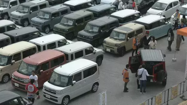 燃費の良さやデザインが魅力の「軽自動車」 150台の展示即売イベント開催 ガソリン価格高騰のなか維持費が安く幅広い世代に人気 愛知・豊田スタジアムで26日まで