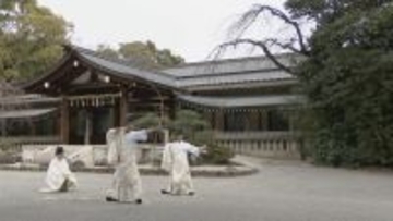 的を目指して猛ダッシュ！ご利益“大千木”を手に入れるのは誰？熱田神宮で歩射神事～熾烈な争い 最後はじゃんけん勝負に