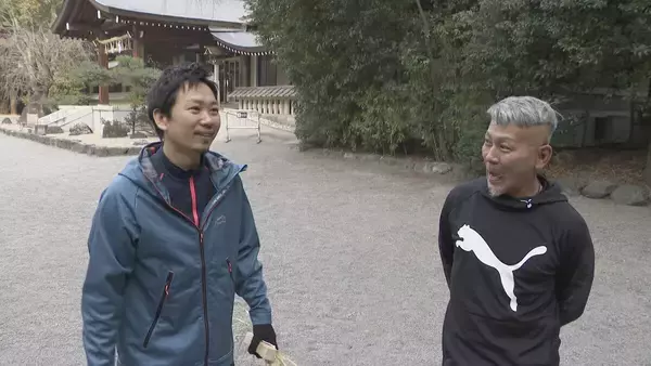 「的を目指して猛ダッシュ！ご利益“大千木”を手に入れるのは誰？熱田神宮で歩射神事～熾烈な争い 最後はじゃんけん勝負に」の画像