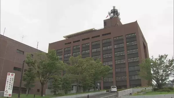 「被害総額10億円超か 逮捕された男女8人の特殊詐欺グループ 警察官かたり電話を…80代女性から現金510万円をだまし取った疑い」の画像