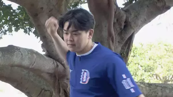 「ドアラの逆襲!? ドラゴンズ “ドラ1ルーキー”中西聖輝投手 沖縄での“人生初の豆まき”で豆がドアラに｢ばちーん!｣と当たり…」の画像