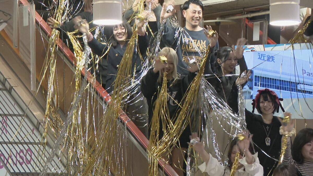 名鉄百貨店が閉店 71年の歴史に幕…最終日は22万人が来店 元エレベーターガールの姿も｢話していると涙が出そうに…｣