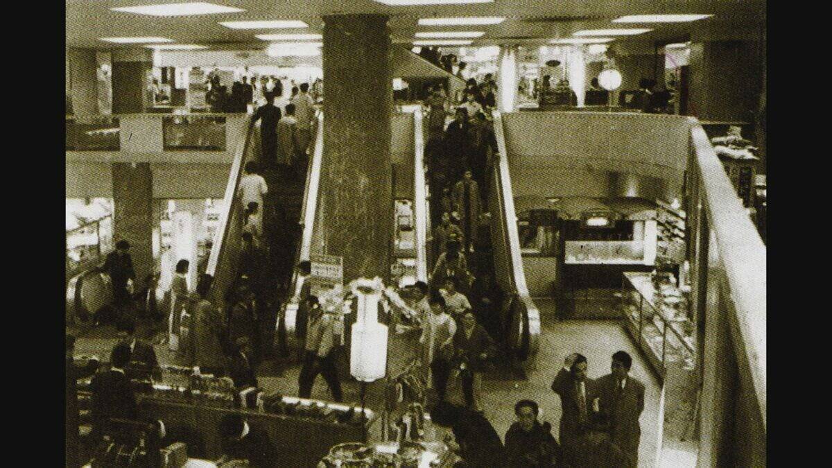 名鉄百貨店が閉店 71年の歴史に幕…最終日は22万人が来店 元エレベーターガールの姿も｢話していると涙が出そうに…｣