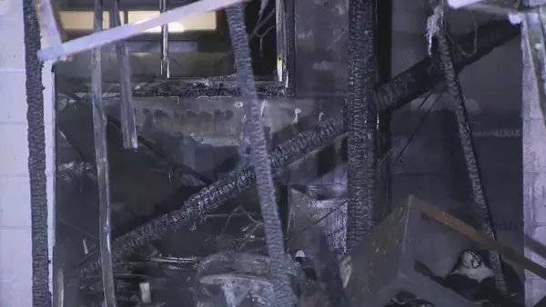 市営住宅で火事　住人の夫婦か焼け跡から２人の遺体見つかる　愛知・津島市