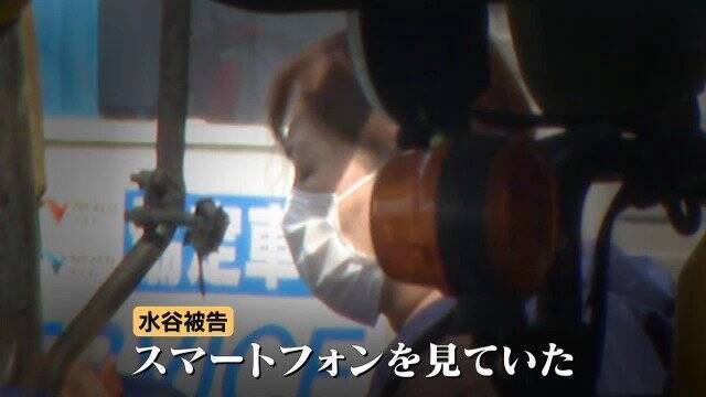 トラック運転しながら箸持ってカップラーメン ｢前を見ていません」有料道路で見た“危険” ながらスマホも 新名神6人死亡事故から1か月