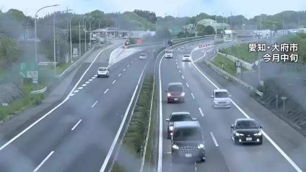「トラック運転しながら箸持ってカップラーメン ｢前を見ていません」有料道路で見た“危険” ながらスマホも 新名神6人死亡事故から1か月」の画像