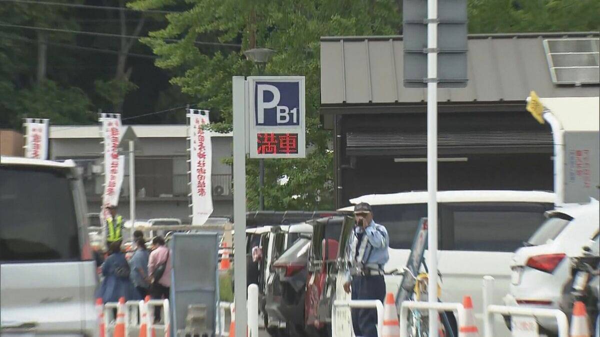伊勢神宮の“駐車場問題” ゴールデンウィークの日中は混雑緩和のため近くのインター出口を閉鎖 市は1日1000万円以上の赤字で｢パーク＆バスライド｣を続けるが…