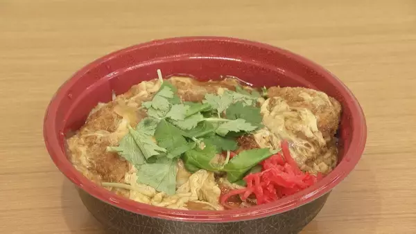 「“必勝合格号”に乗ってバスツアー 受験生の家族が学問の神様･菅原道真公が祀られる｢上野天満宮｣など巡る ｢最後の神頼み｣」の画像