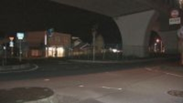 交差点で右折してきた軽トラックにはねられ、歩いていた61歳男性死亡　岐阜・美濃加茂市