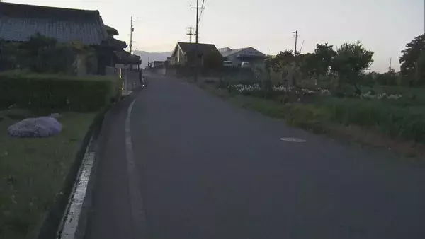 軽乗用車の85歳の男が、85歳女性と77歳男性をひき逃げ 重軽傷を負わせた疑い　男は「事故を起こした認識はない」と容疑を否認　三重・鈴鹿市