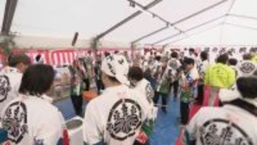 3月1日の｢国府宮はだか祭｣を前に重さ約4トンの大鏡餅の餅つき “神男”はじめ約2000人が参加  もち米は価格高騰の中 奉賛会が育て66俵分を確保