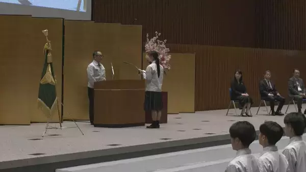 「トヨタが運営する職業訓練校「トヨタ工業学園」で卒業式 豊田章男会長が卒業生234人に激励 ｢トヨタを支える人材となるため絶えず努力｣との決意を胸に…3月から正社員に」の画像