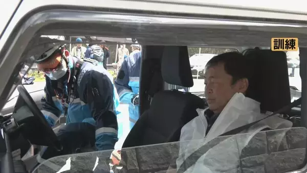 「標高1400メートルで車が落石に巻き込まれたら… ｢白山白川郷ホワイトロード｣今シーズンの開通を前に事故対応訓練 警察･消防などが手順確認」の画像