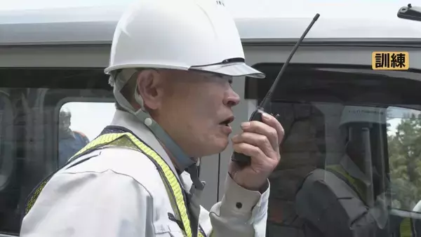 「標高1400メートルで車が落石に巻き込まれたら… ｢白山白川郷ホワイトロード｣今シーズンの開通を前に事故対応訓練 警察･消防などが手順確認」の画像