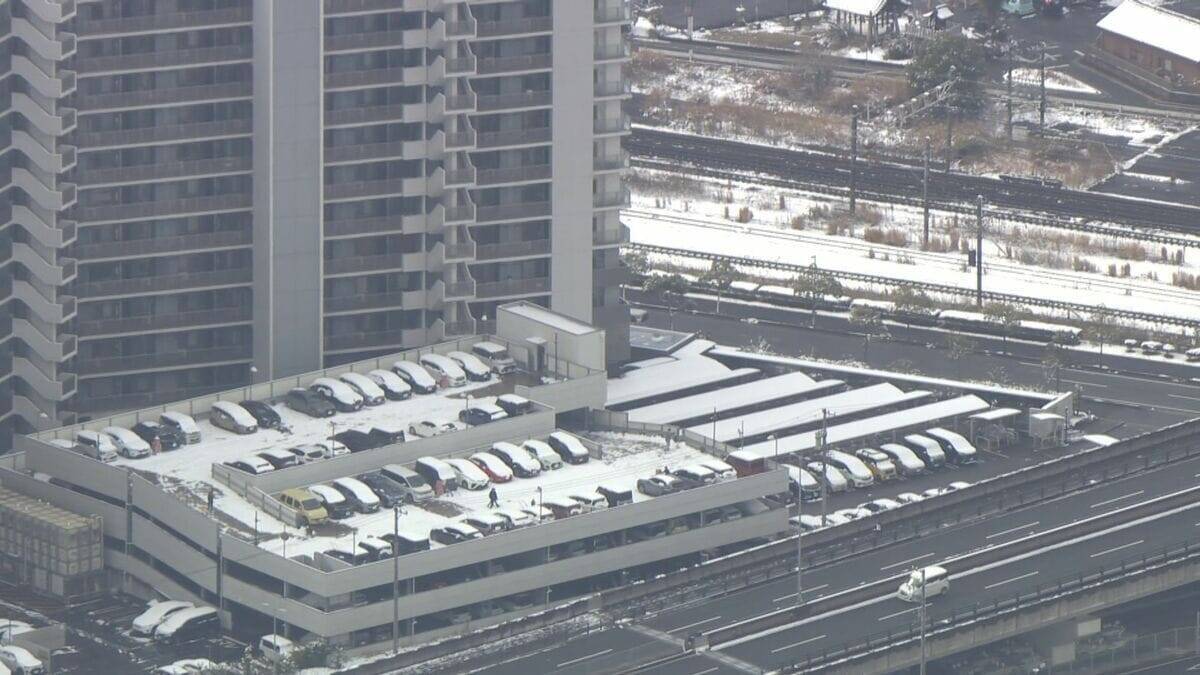 スリップ事故相次ぐ… 名古屋で今季初の積雪 岐阜･高山市では最大20センチ 白川村では61センチの積雪 “今季最強寒波”襲来