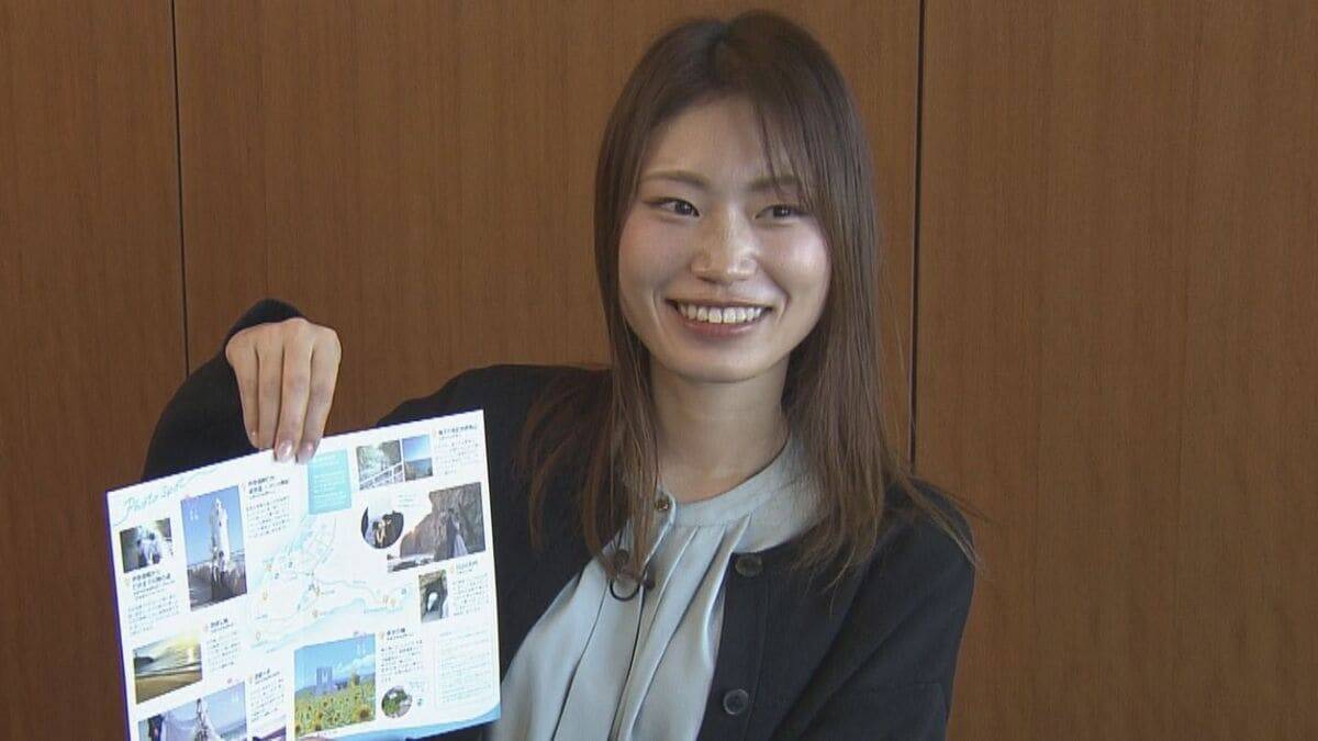 平日でも寒くても続々とカップルが…新たな“ウェディングフォト”の聖地に 愛知･田原市の伊良湖岬 市のリーフレットに登場の職員｢幸せな瞬間見つけて｣