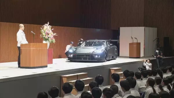 「トヨタの入社式 新入社員の中には…スノーボード金メダリスト･深田茉莉選手も 今年度は7割の会社で初任給アップ」の画像