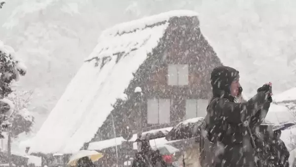 「観光バス運転手｢12月末頃から中国本土のツアー客ほとんど乗せていない｣ “渡航自粛”の影響は…岐阜の人気観光地 世界遺産･白川郷」の画像