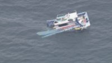 ｢クーラーボックスが浮袋代わりに…それで助かった｣ 釣り客2人が死亡した船の衝突事故 事故は逮捕された航海士が操縦してから1時間後に発生 三重・鳥羽市