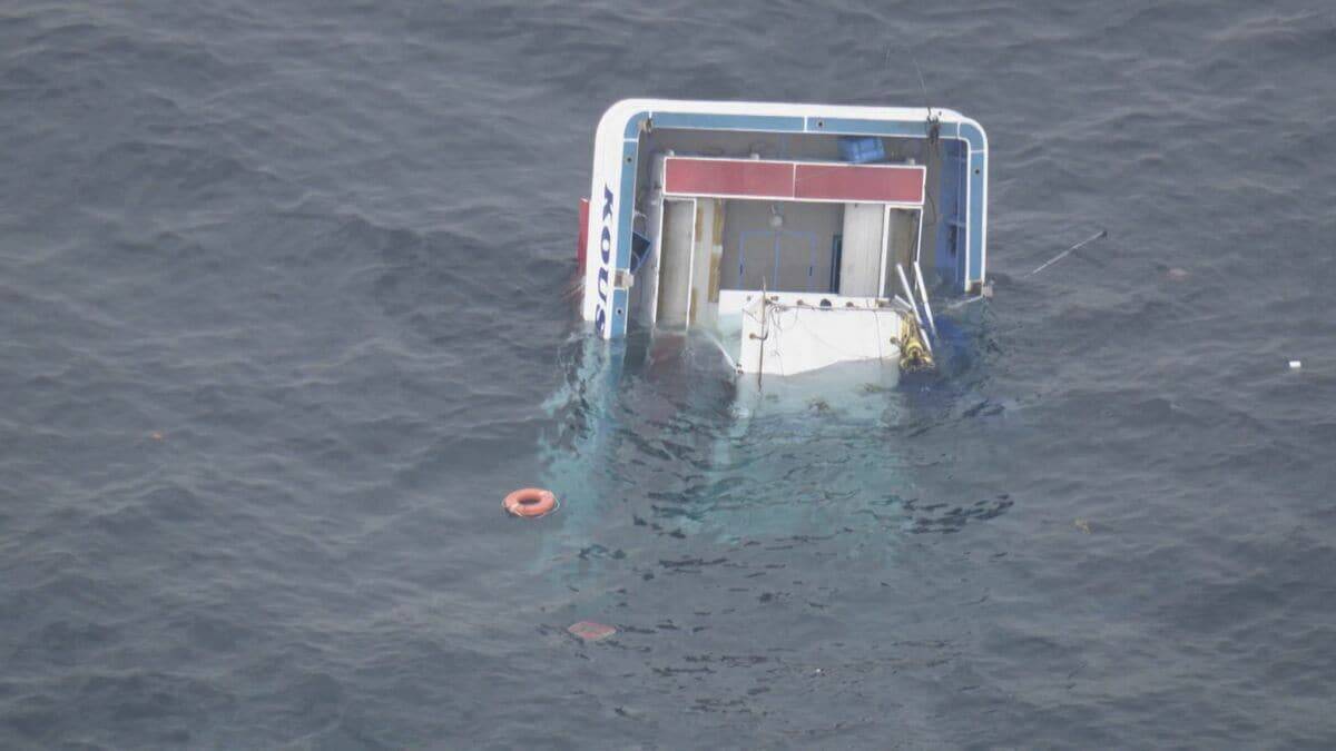 ｢クーラーボックスが浮袋代わりに…それで助かった｣ 釣り客2人が死亡した船の衝突事故 事故は逮捕された航海士が操縦してから1時間後に発生 三重・鳥羽市