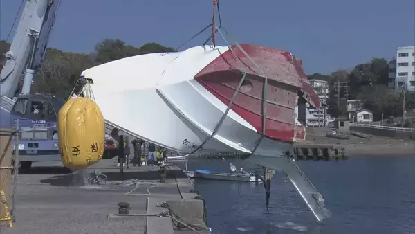 「｢クーラーボックスが浮袋代わりに…それで助かった｣ 釣り客2人が死亡した船の衝突事故 事故は逮捕された航海士が操縦してから1時間後に発生 三重・鳥羽市」の画像