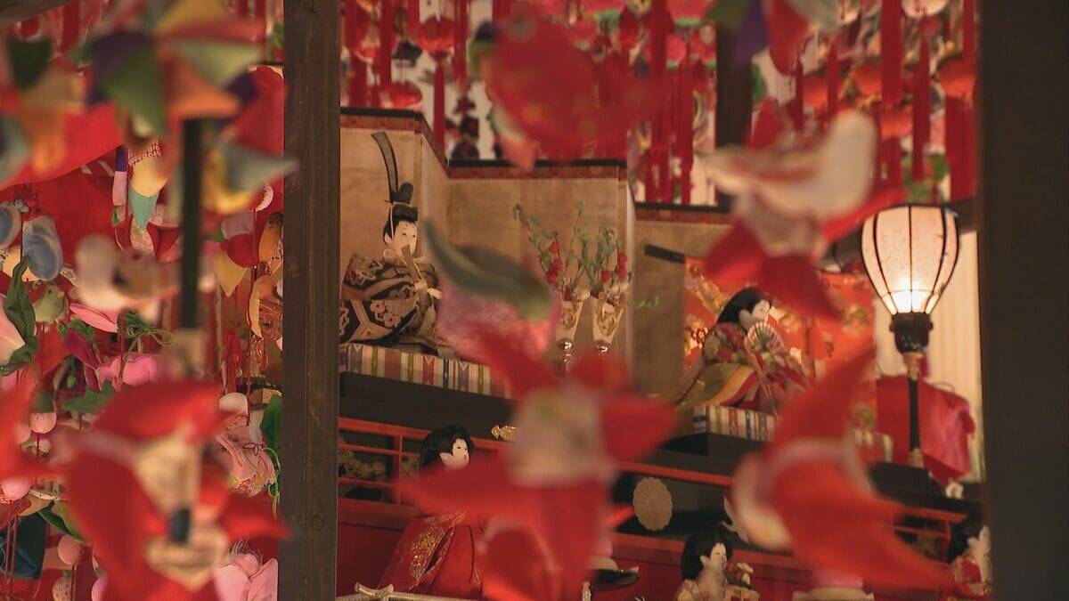 女の子の健やかな成長と良縁願う“雛のつるし飾り”  江戸時代後期から伝わる伝統工芸 静岡･東伊豆町のつるし飾りなどとともに 3月3日まで展示 名古屋