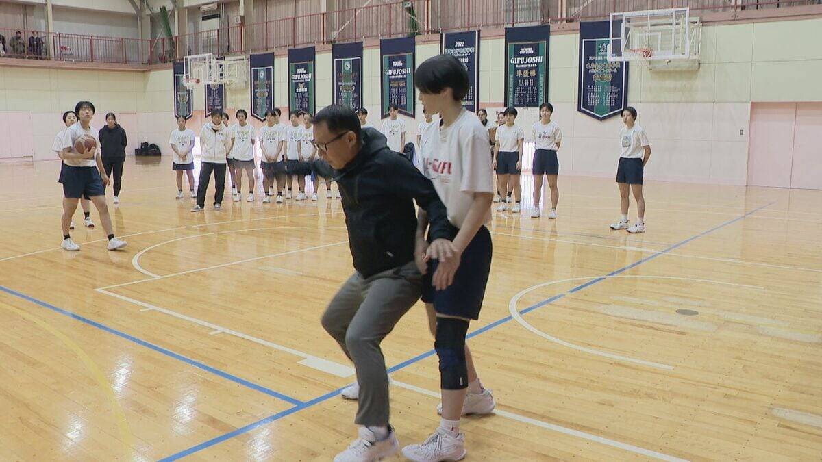 ｢もう終わった…｣ 膝は“ありえない方向”に 強豪バスケ部 岐阜女子高校のエースを襲った悲劇 指導歴約50年の監督が教え続けた“感謝”とは