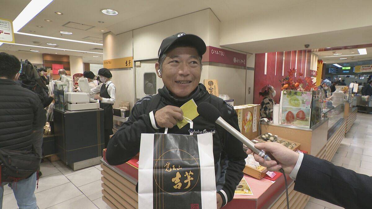 名鉄百貨店“閉店セール”はじまる 名駅再開発で来年2月に閉店…3割以上安い“感謝袋”に行列 71年の歴史を振り返る展示や“ナナちゃん”早着替えも