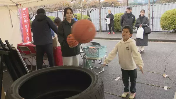 「世界陸上女子5000メートル日本代表の山本有真選手が走り方教室でお手本　愛知・日進市でスポーツの楽しさ知るイベント」の画像