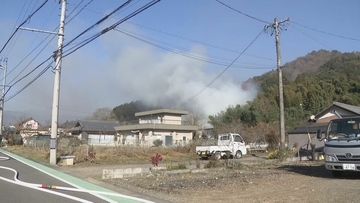 ｢黒い煙が出ている｣ 早朝にちょうちんなどを製造する工房で火災  木材や塗料などを大量に保管 きのう午後7時以降は無人 岐阜・山県市